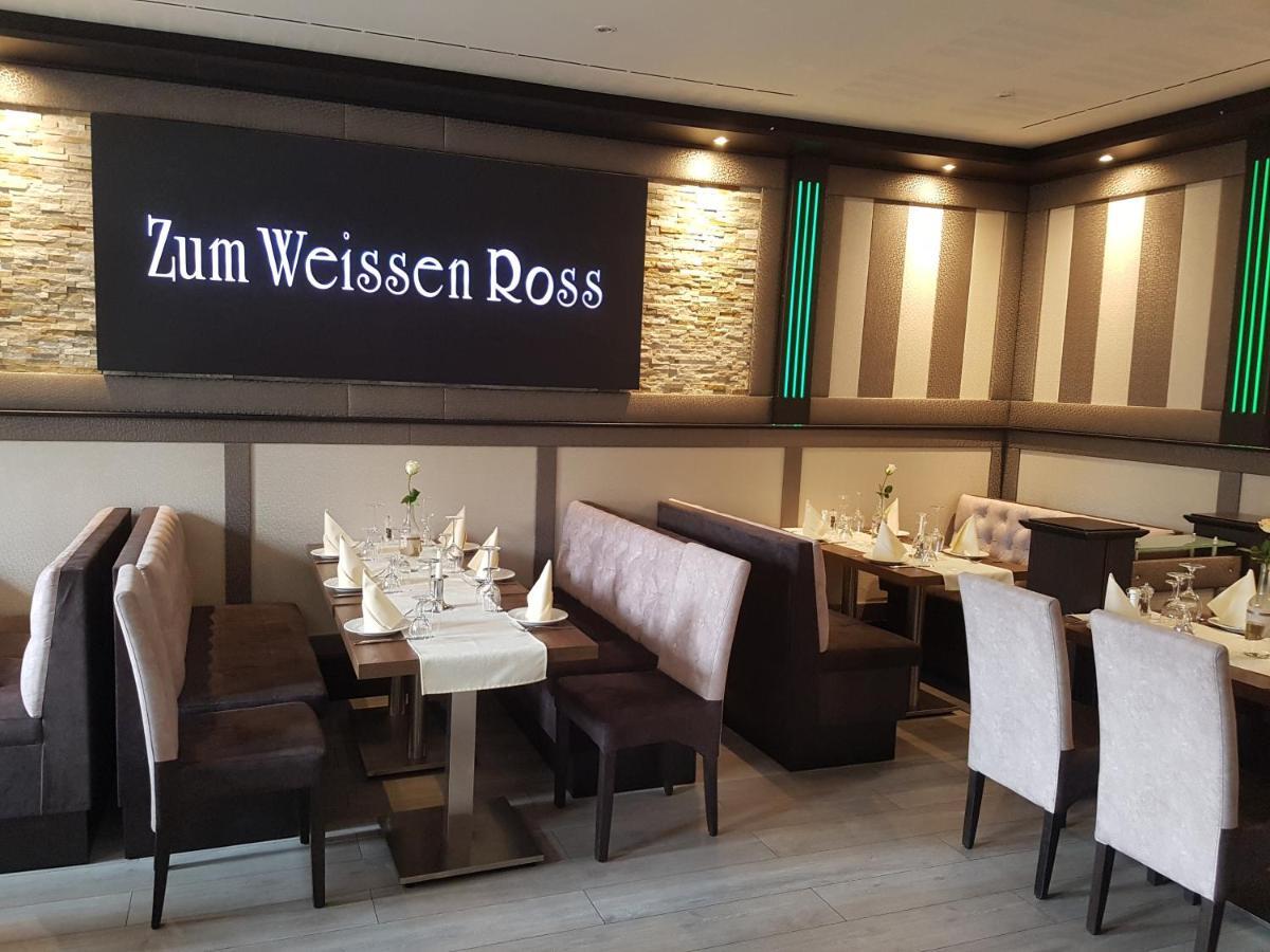 Hotel Zum Weissen Ross Delitzsch Bagian luar foto